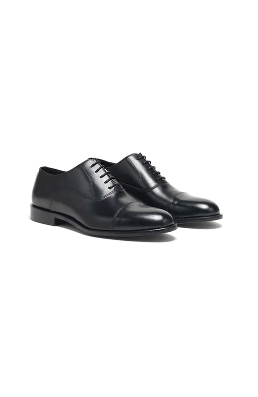 scarpa classica uomo in pelle nera Del Mare 1911 dettaglio trequarti