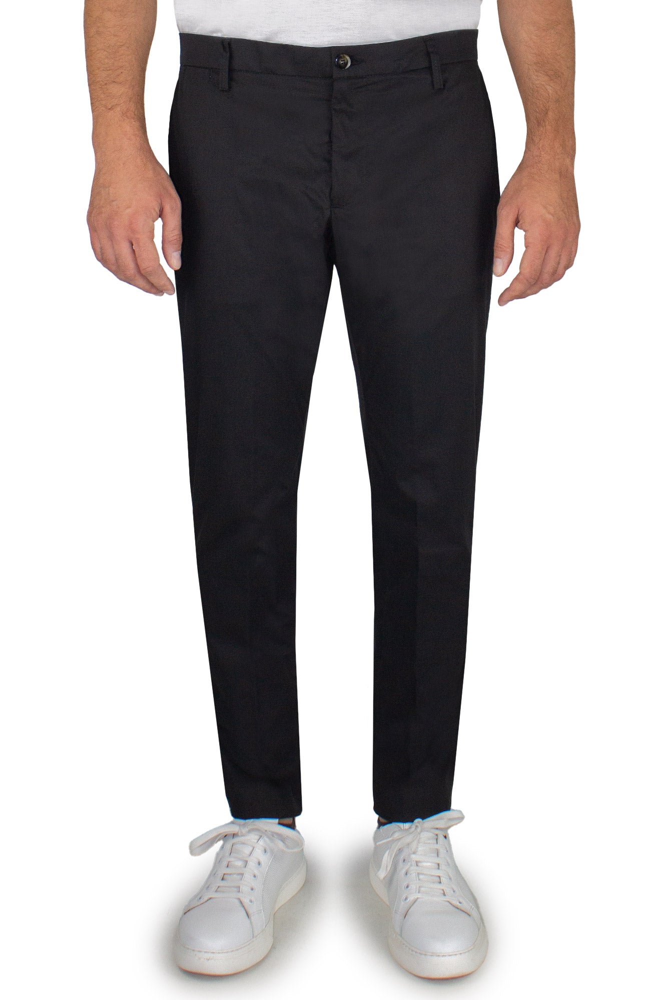 Pantaloni slim fit in tessuto tecnico con vita elastica